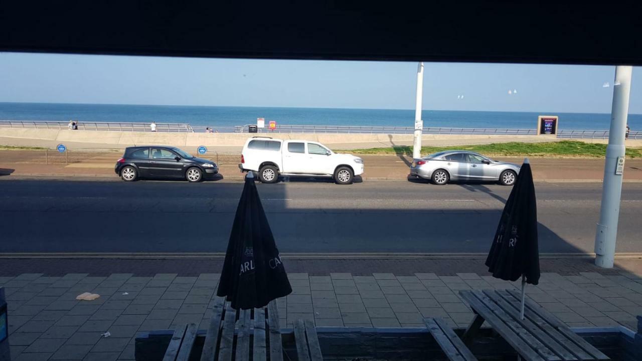 بلاكبول Coastal Roomz المظهر الخارجي الصورة